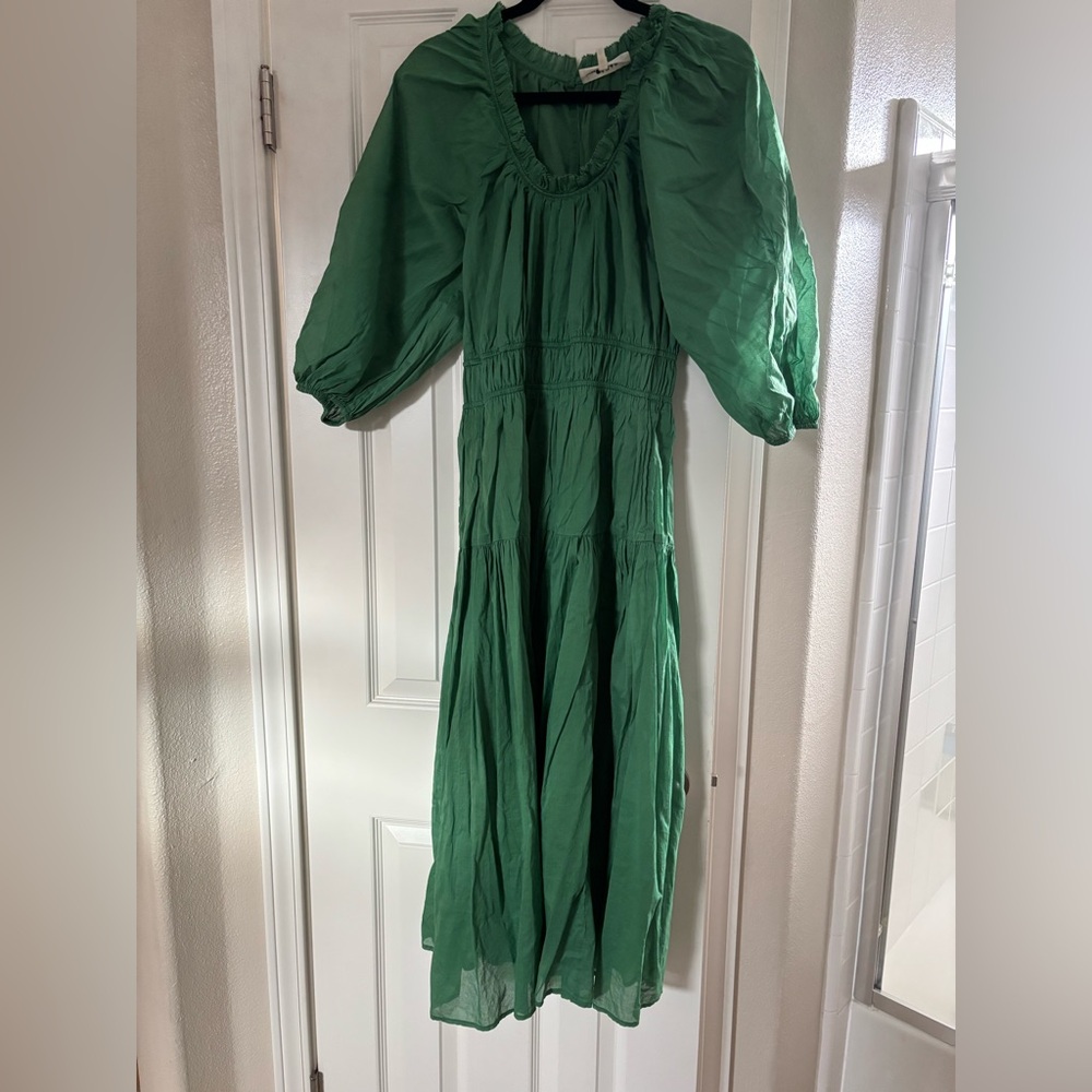 the GREAT Moonstone Tiered Dress in Bright Moss l Size 2 (M)